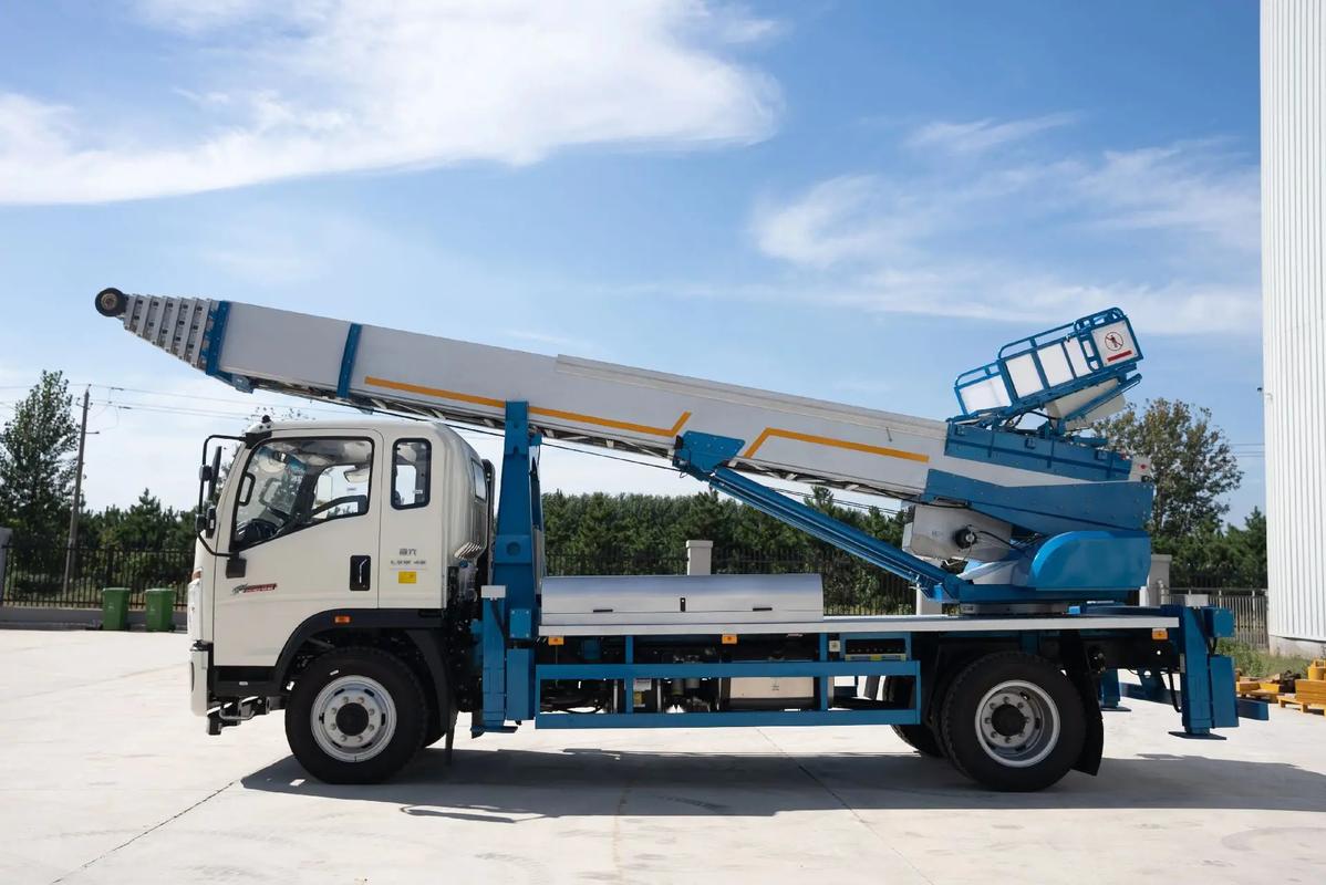 小榄镇云梯上料车租赁费用