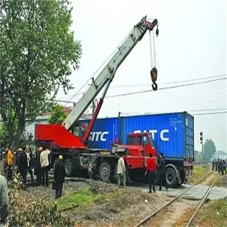 小榄镇如何快速找到附近的吊车救援公司