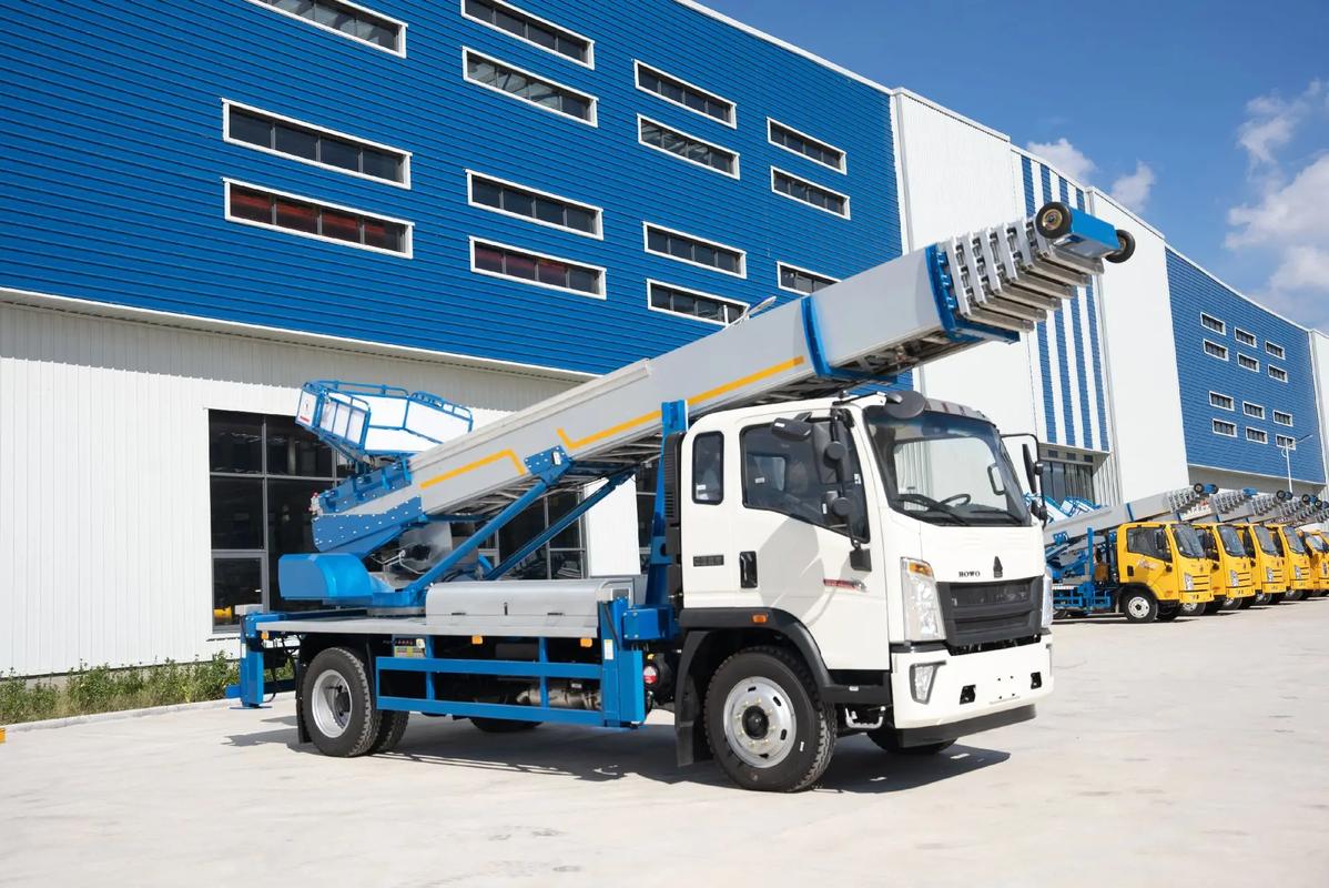 小榄镇出租云梯车高空作业车 建筑垃圾搬运